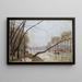 Bord de Seine i efteråret - Alfred Sisley — indrammet kunstværk på væggen