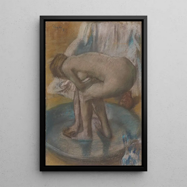 Kvinde, der bader i et lavt badekar - Edgar Degas — indrammet kunstværk på væggen