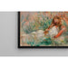 Reproduktion af maleriet Pige liggende på græsset og pige, der arrangerer en buket - Pierre-Auguste Renoir