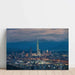 Taiwan, mellem himmel, bjerge og by | Fotodekoration af Asien