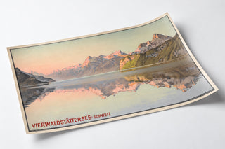 Vintage Schweiz-plakat – Vierwaldstättersee – Jakob Wyss, vist på et buet ark set i perspektiv.