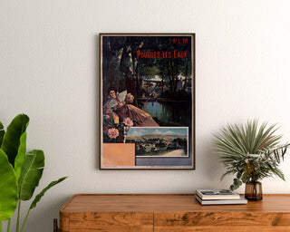 Vintage turistplakat – Pougues-les-Eaux, PLM, indrammet over en trækommode mellem planter.