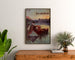 Vintage plakat "Aix-les-Bains, billets collectifs PLM" indrammet over et trækommode mellem planter.