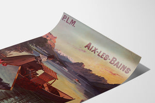 Vintage plakat "Aix-les-Bains, billets collectifs PLM" vist på et let buet ark, set i perspektiv.