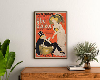 Vintage-plakat Casino Kursaal, Ohé Gédéon, indrammet over en trækommode mellem planter.