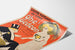 Vintage-plakat Casino Kursaal, Ohé Gédéon, vist på et buet ark set i perspektiv.