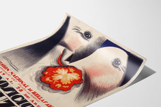 Vintage plakat Achille Mauzan-udstilling, vist på en buet papirlap i perspektiv.