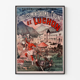 Vintage plakat Luchon, kasino og kurbade, vist i en tynd ramme på en lys væg.