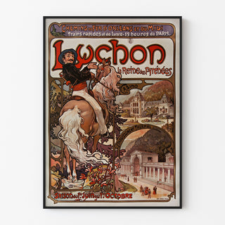 Vintage plakat Luchon, dronningen af Pyrænerne, vist i en tynd ramme på en lys væg.