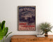 Vintage plakat "Lyon Républicain, Bataillon Croix-Rousse" indrammet over et trækommode mellem planter.