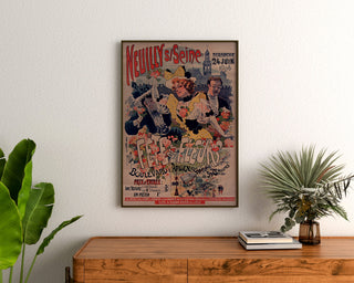 Vintage plakat Neuilly, blomsterfest, 1894, indrammet over en kommode i træ, flankeret af planter.