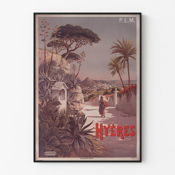 Vintage plakat P. L. M. Hyères, vist i en smal ramme på en lys væg.