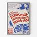 Vintageplakat Paris 1937, international udstilling, vist i en tynd ramme på en lys væg.