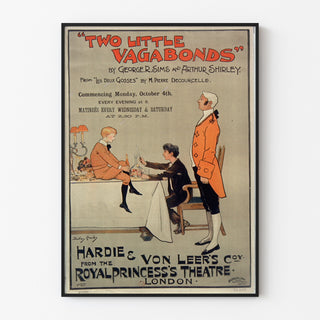 Vintageplakat Two Little Vagabonds, vist i en tynd ramme på en lys væg.