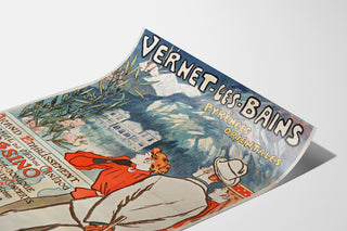 Vintage-plakat Vernet-les-Bains, Canigou, vist på et buet ark set i perspektiv.