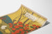 Vintage japansk dekorativ plakat med kyllinger og røde blomster