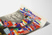 Vintage plakat fra Post Office Savings Bank med verdensflag