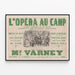 Plakat Vintage Opéra Comique L'Opéra au Camp — indrammet kunstværk på væggen