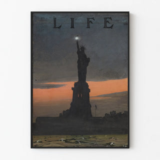 lady-liberty-at-night