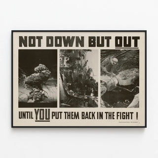 Plakat Vintage 'Not Down But Out' - Inspirerende vægdekoration — indrammet kunstværk på væggen