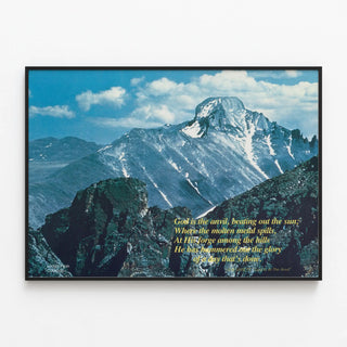Plakat Longs Peak-bjerget i Colorado — indrammet kunstværk på væggen