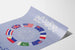 Dekorativ plakat med cirkler af flag og forenede hænder