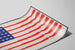 Plakat amerikansk flag genfortolket våben og fly — visning af kunstværket