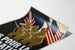 Vintage plakat Enheds for Befrielsen med soldater og flag